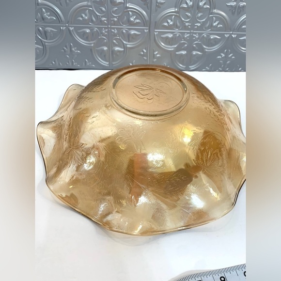 Vintage Jeannette Floragold Louisa Carnival glass bowl ruffled edge c. 1950 - Picture 4 of 5